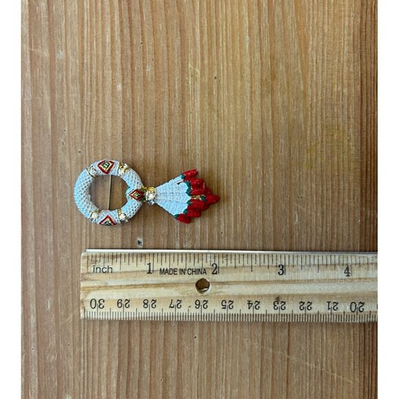 Vintage Thai Wreath Pin Brooch Red White Enamel Gold Tone Rhinestones - Picture 4 of 4